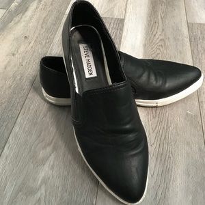Steve Madden Pointy Slip-on